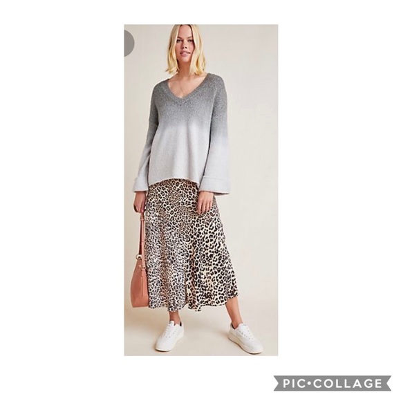 ANTHROPOLOGIE Maggie Bell Sleeve Sweater Grey - Picture 3 of 8